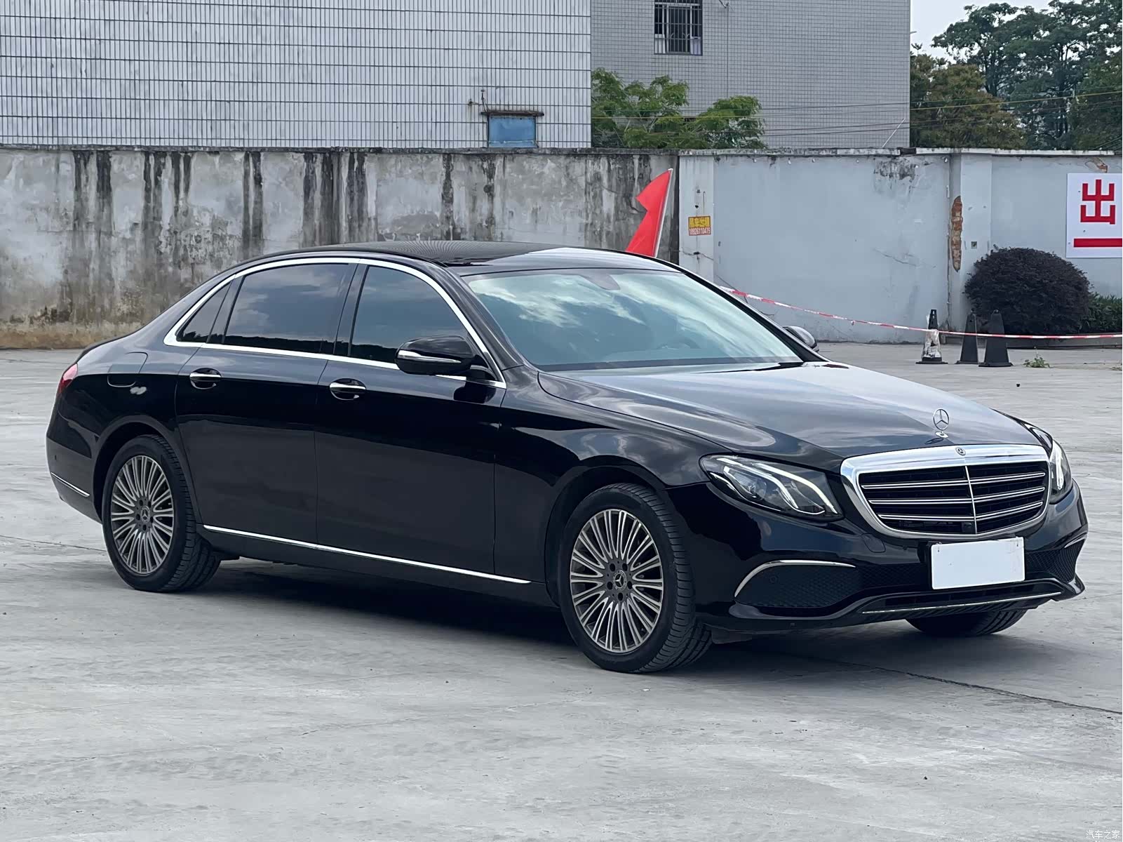Mercedes-Benz E-Class, 2020 3