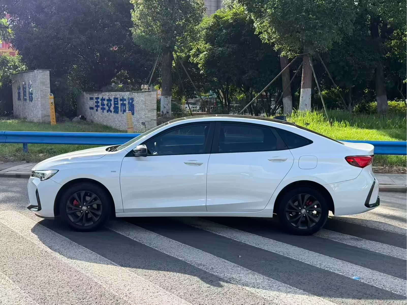 Buick Verano, 2022 3