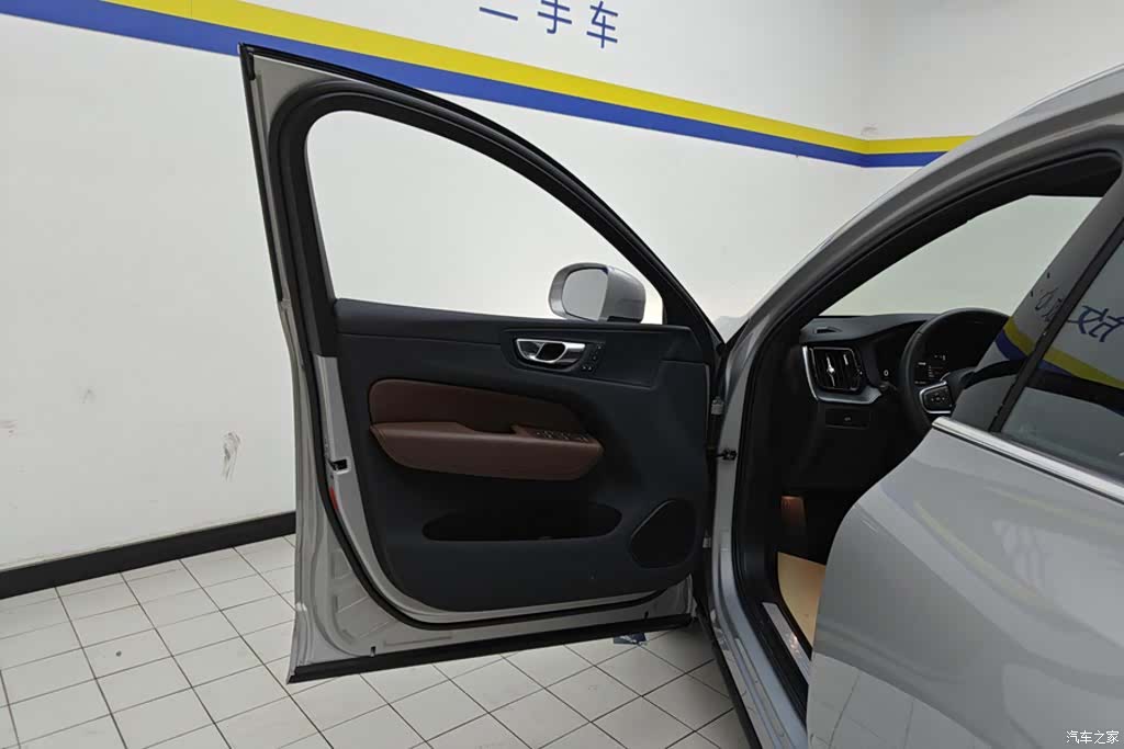 Volvo XC60, 2024 7