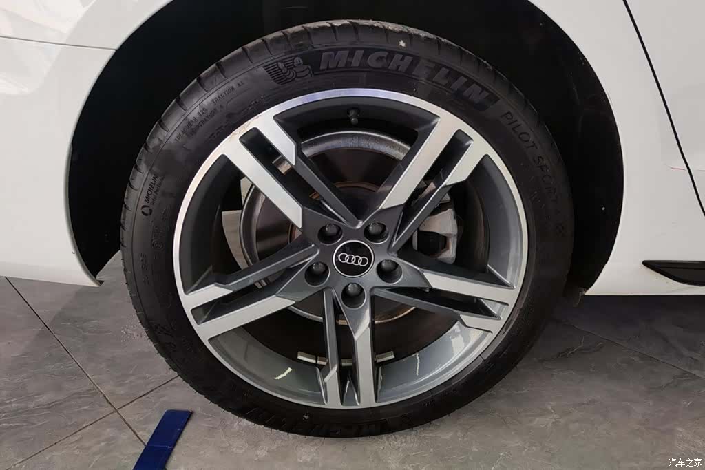 Audi A4L, 2023 6