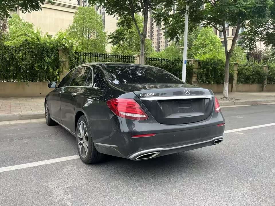 Mercedes-Benz E-class Mercedes-Benz E-class