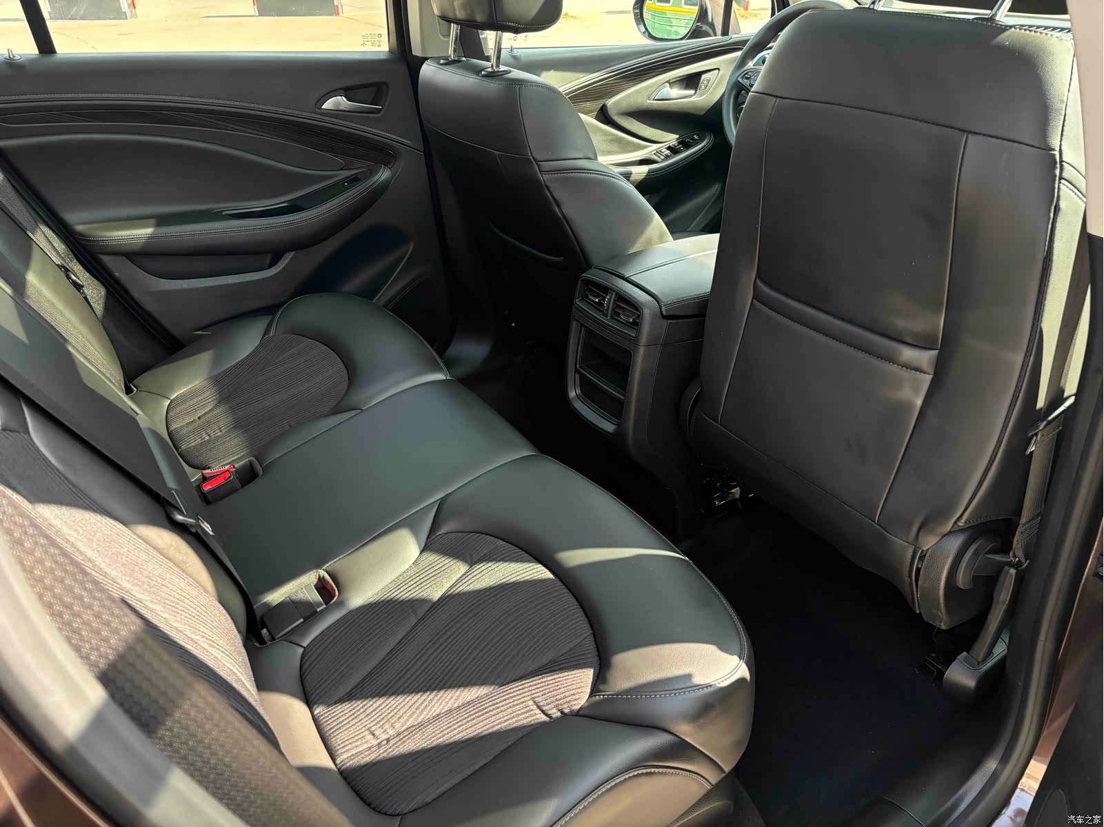 Buick Envision Plus, 2021 4