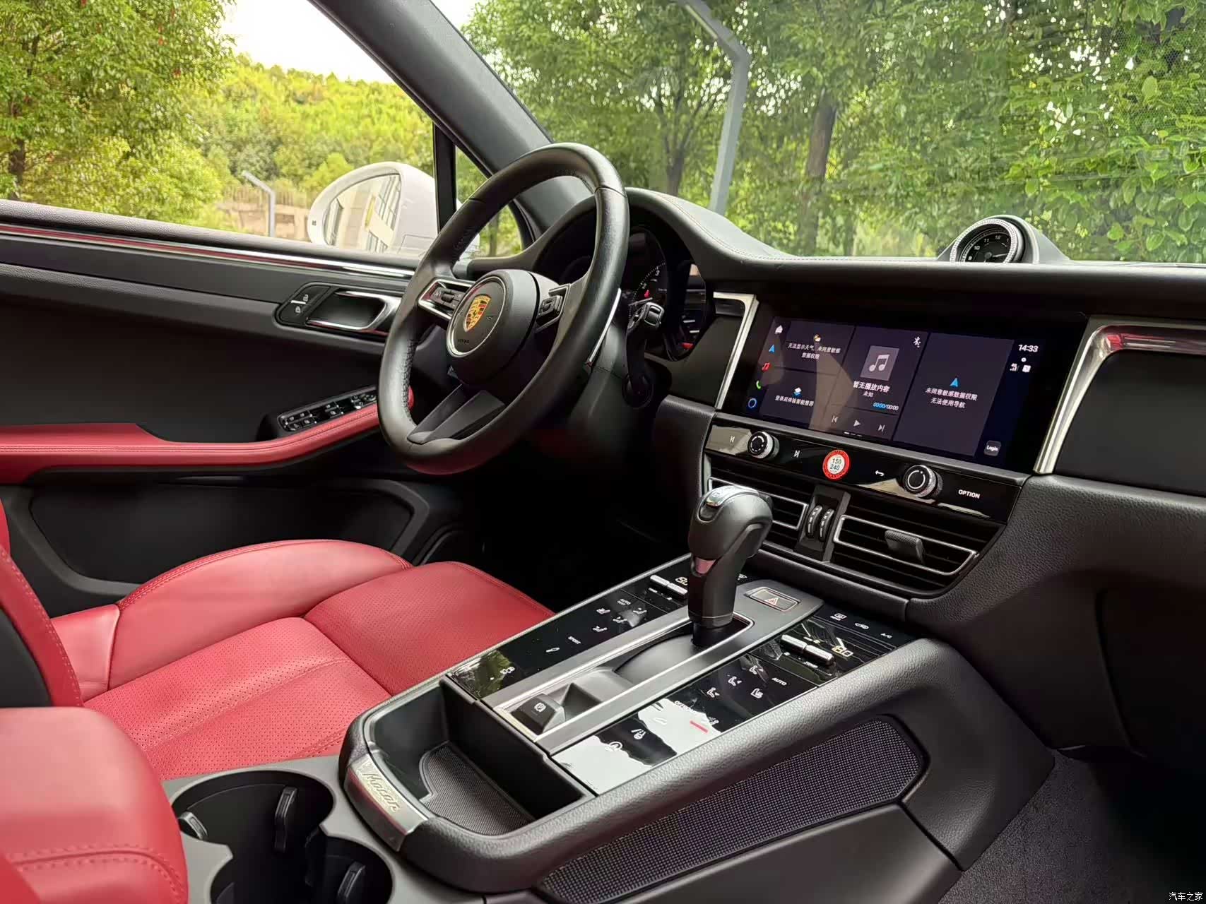 Porsche Macan, 2025 14