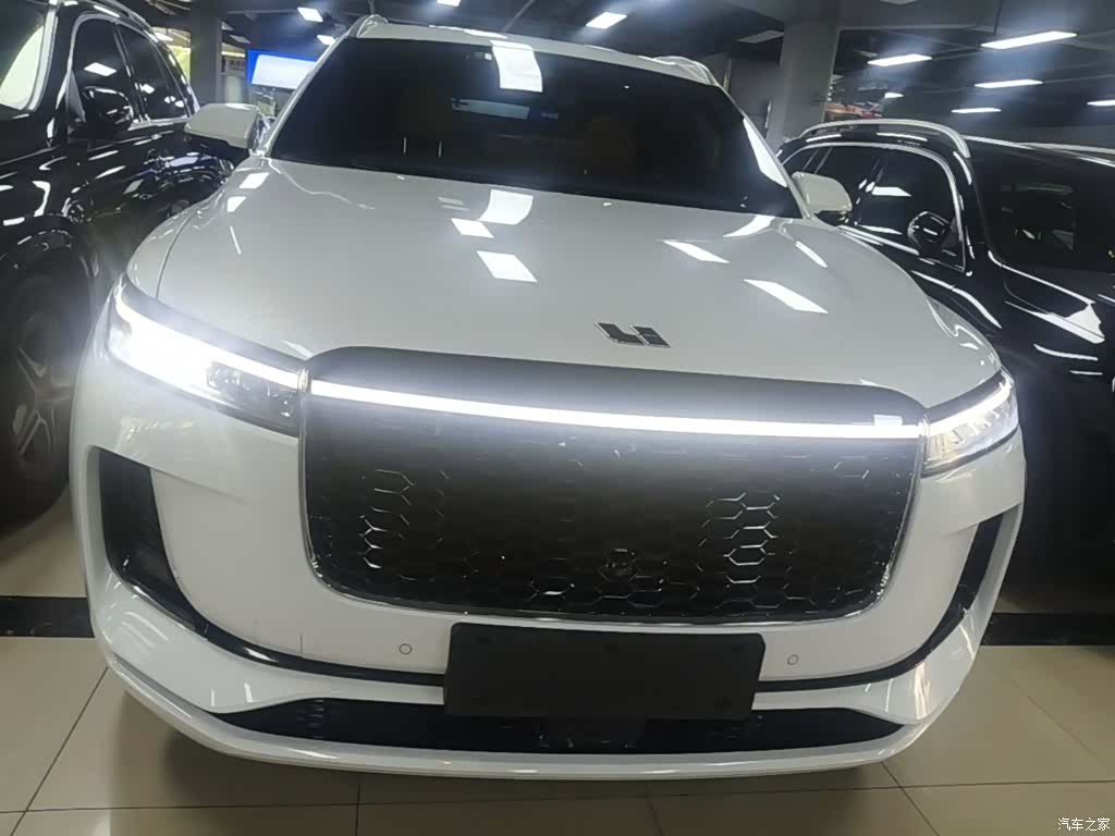 Li Auto ONE, 2022 3
