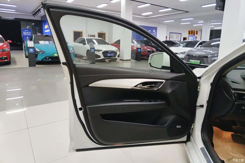 Cadillac ATS-L, 2018 7