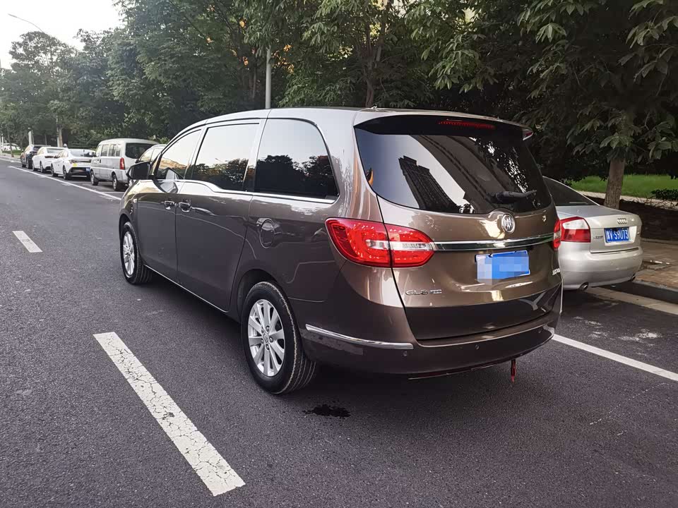 Buick GL8