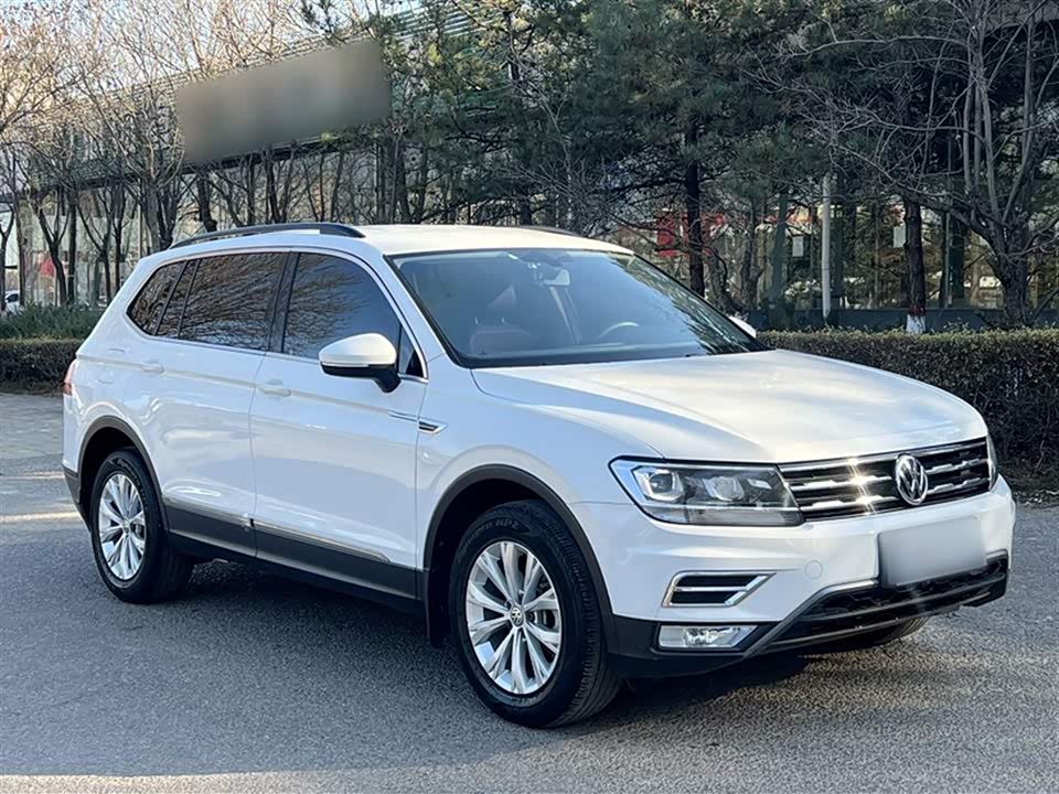 Volkswagen Tiguan L