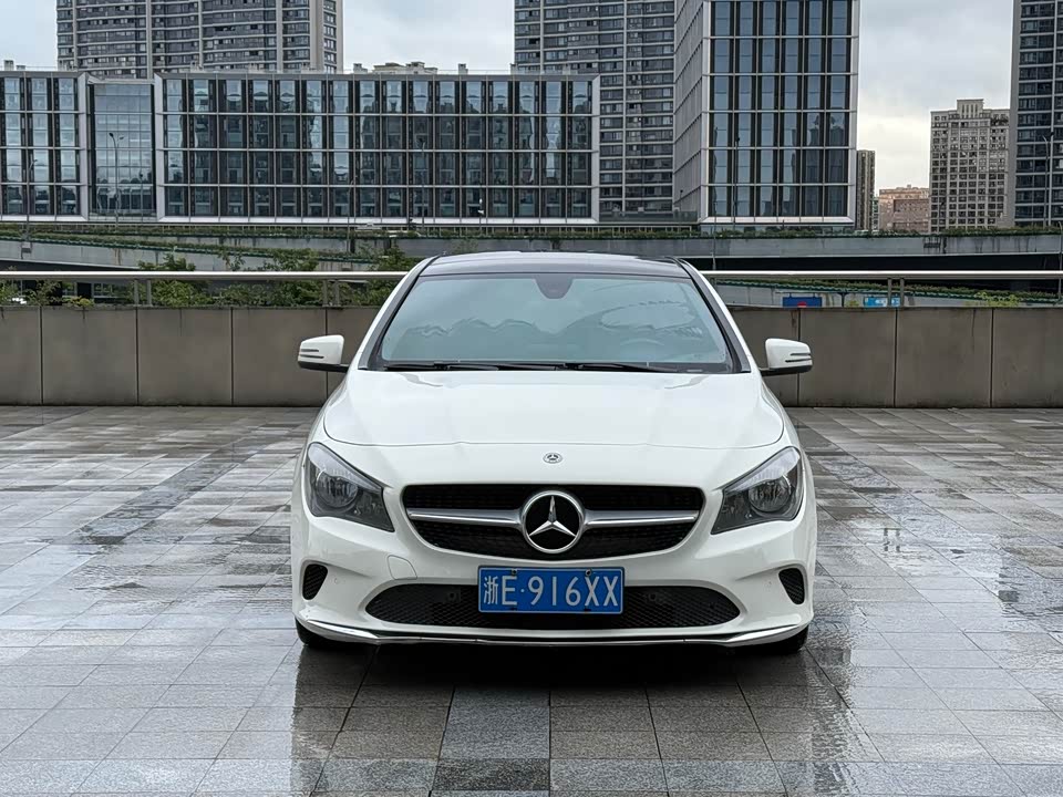 Mercedes-Benz CLA