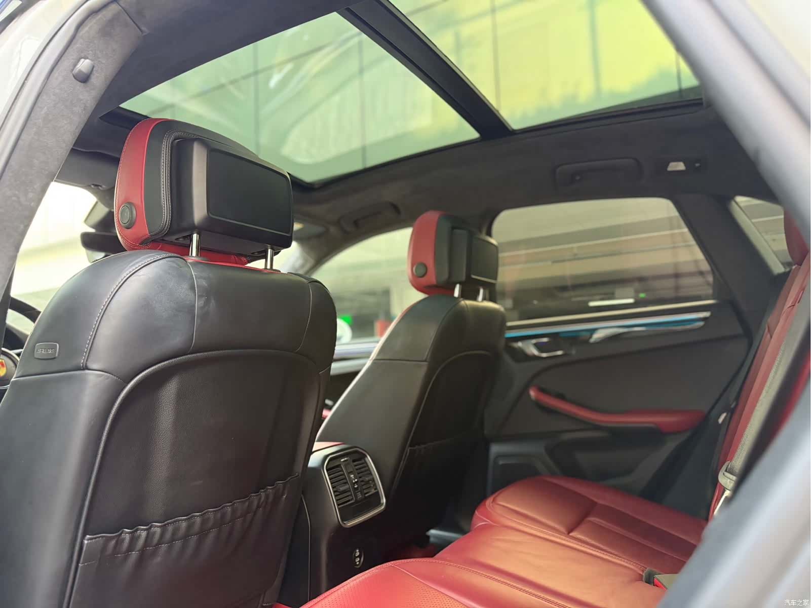 Porsche Macan, 2023 6