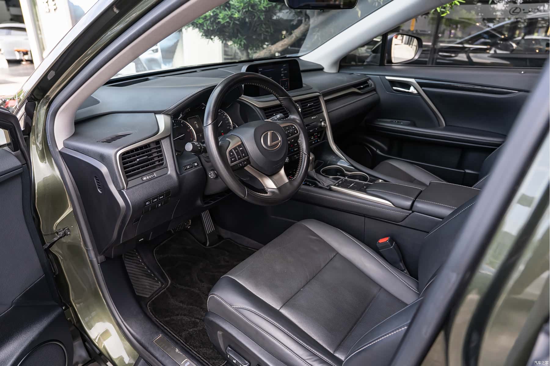 Lexus RX, 2022 9