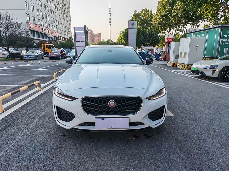 Jaguar XEL