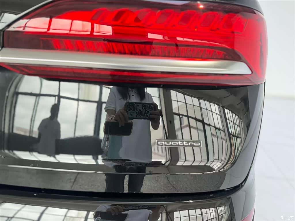 Audi Q7, 2025 20