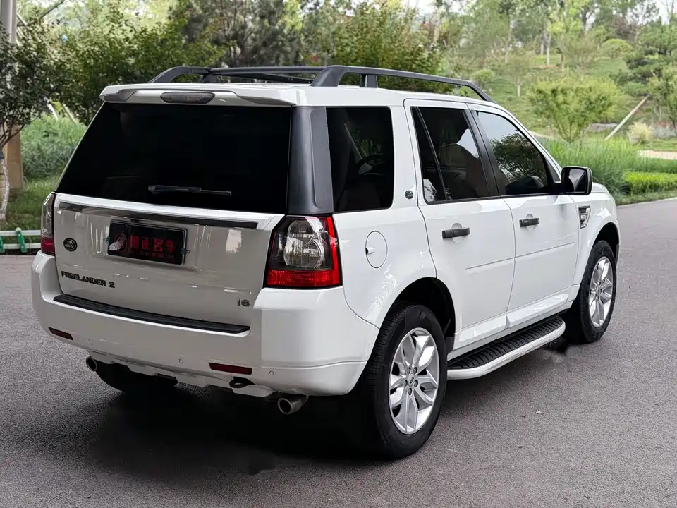 Land Rover Freelander 2