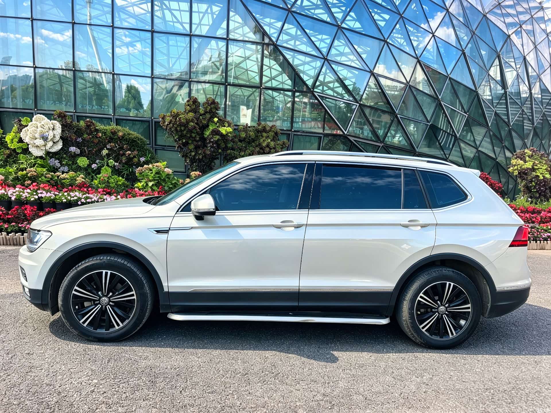 Volkswagen Tiguan L, 2020 3