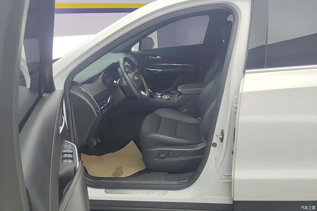Cadillac XT4, 2023 9