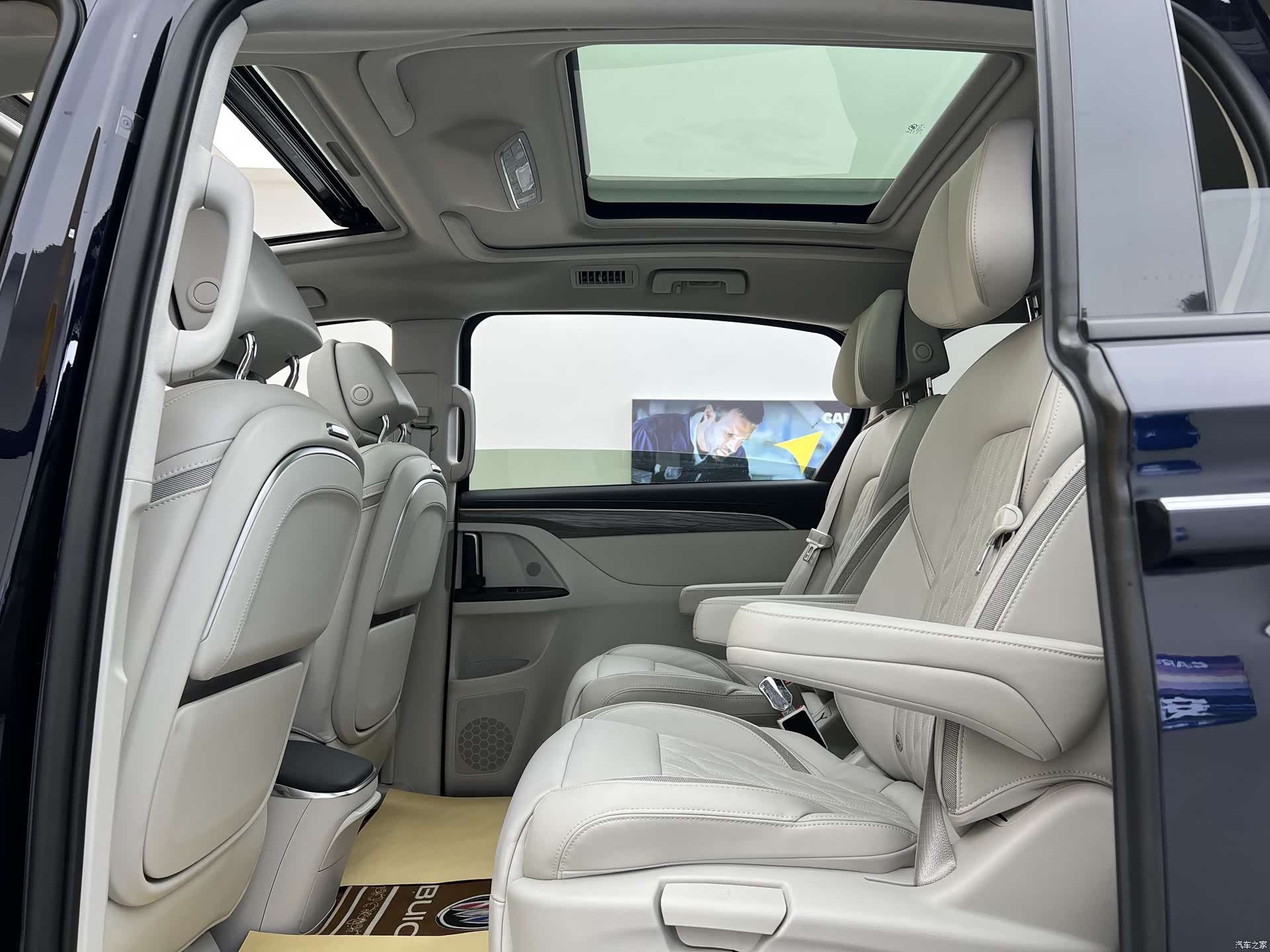 Buick GL8, 2023 6
