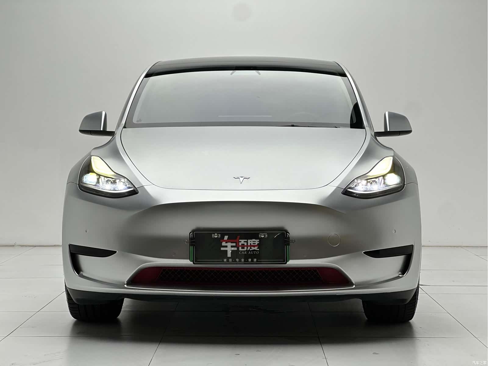 Tesla Model Y, 2022 2