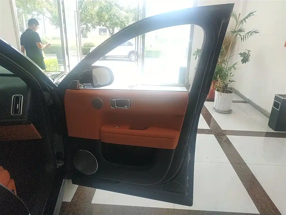 Li Auto Ideal L6