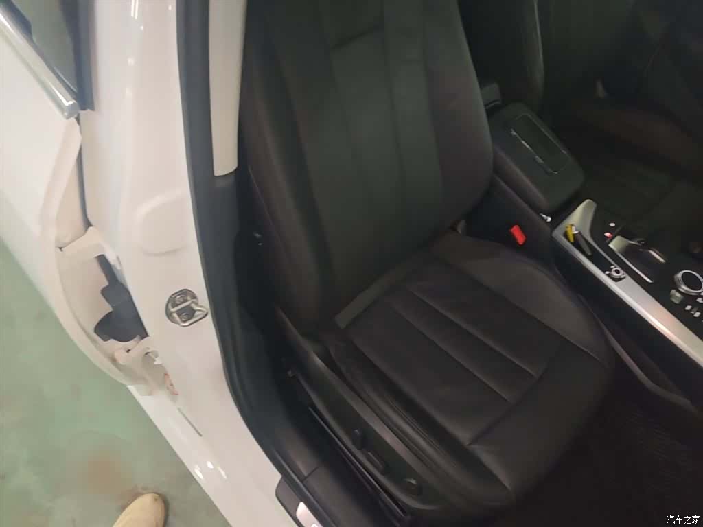 Audi A4L, 2020 25