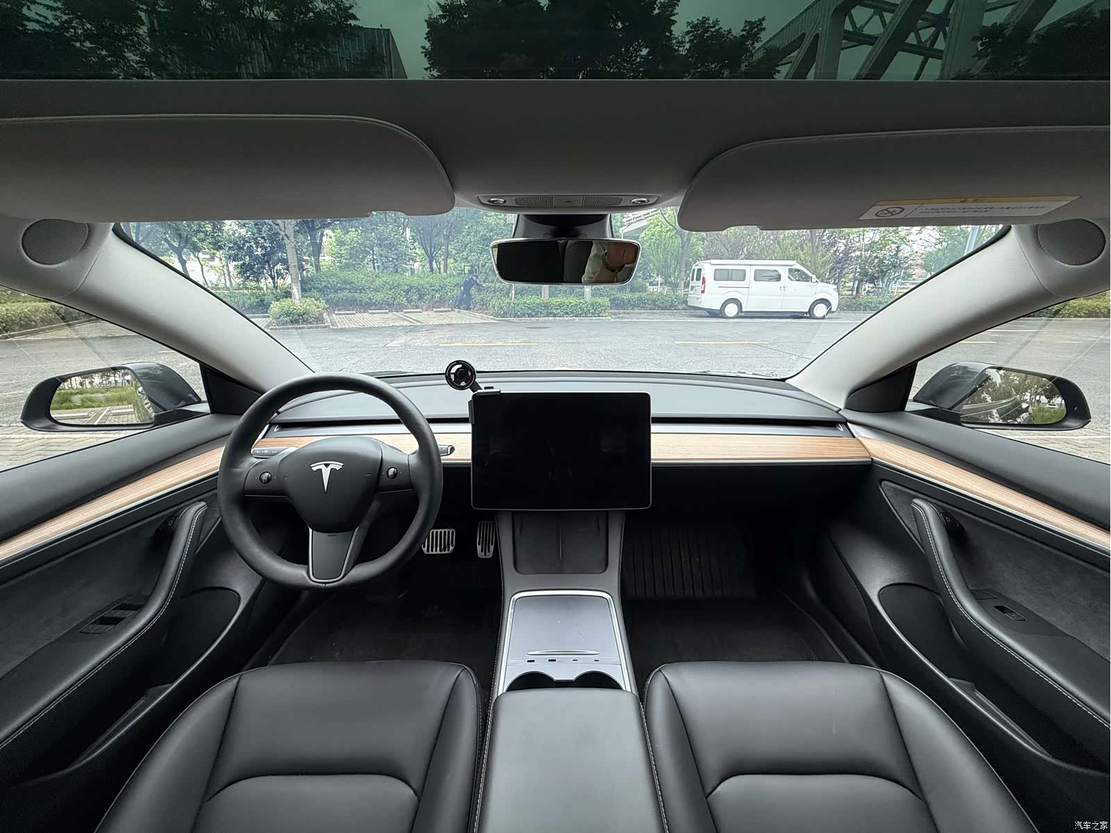 Tesla Model 3, 2023 11