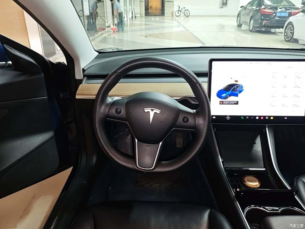 Tesla Model 3, 2019 11