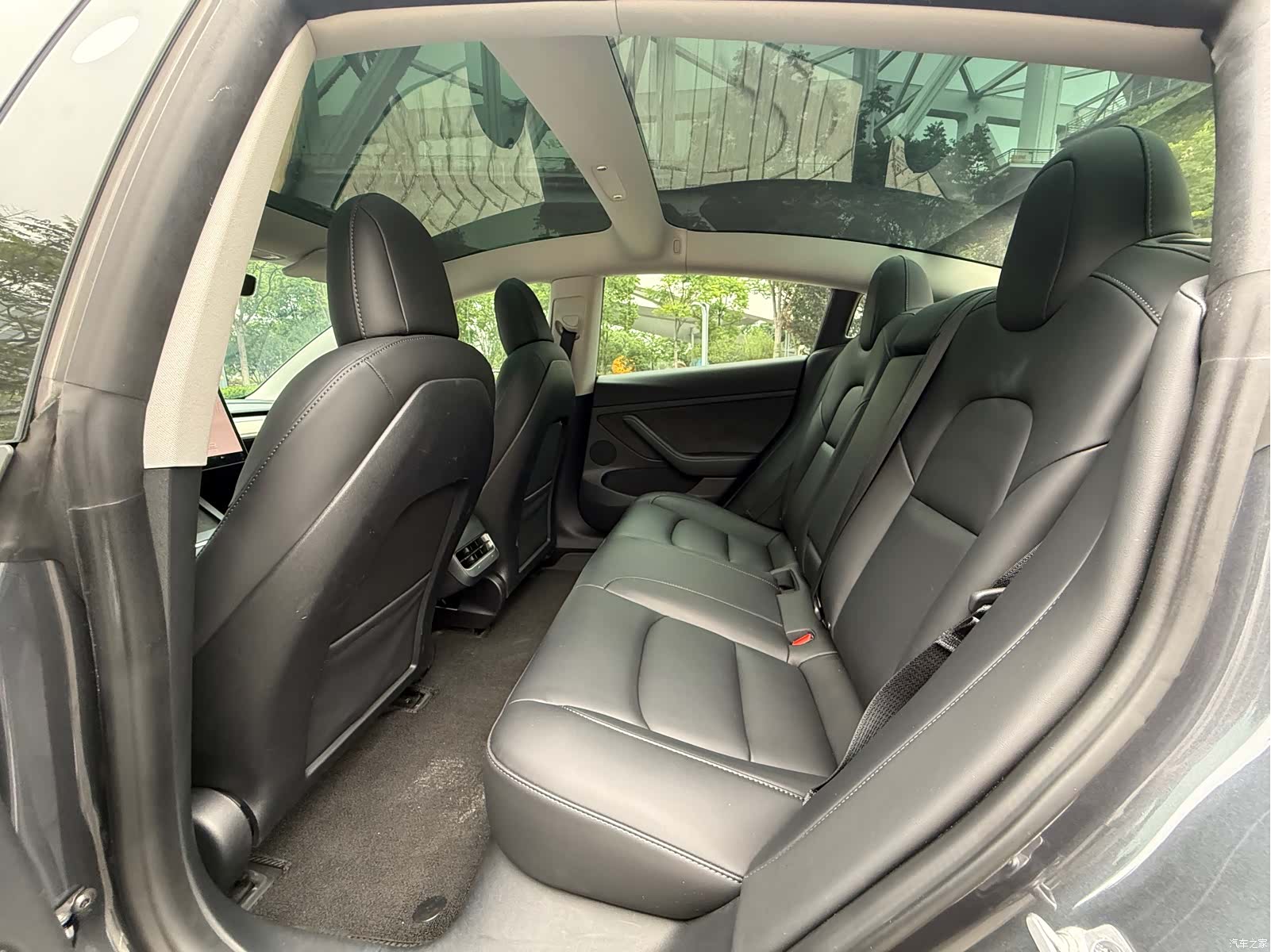 Tesla Model 3, 2023 10