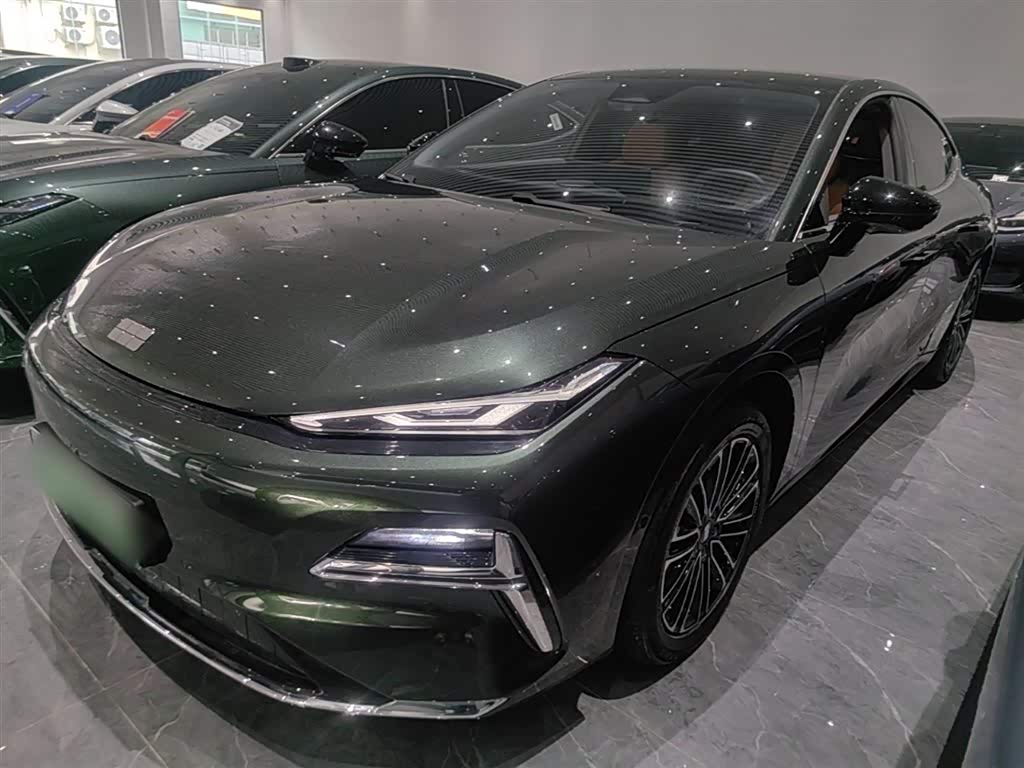 Geely Galaxy Starshine 8