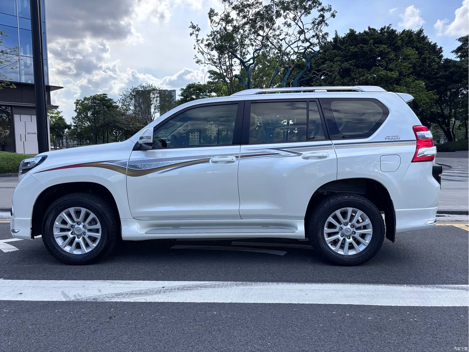 Toyota Prado, 2016 3