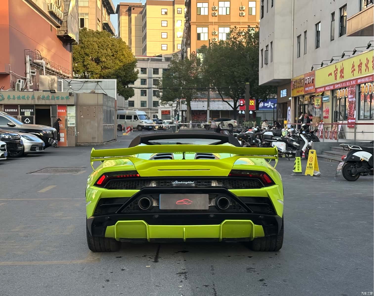 Lamborghini Huracán, 2020 4