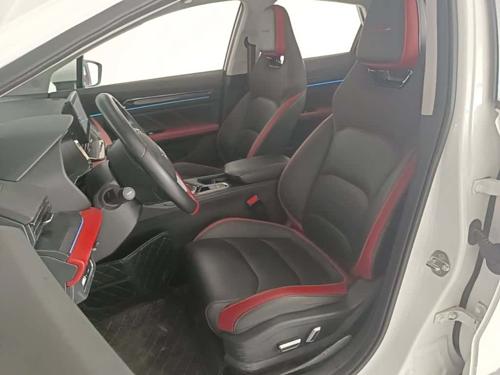 Geely Emgrand, 2022 15