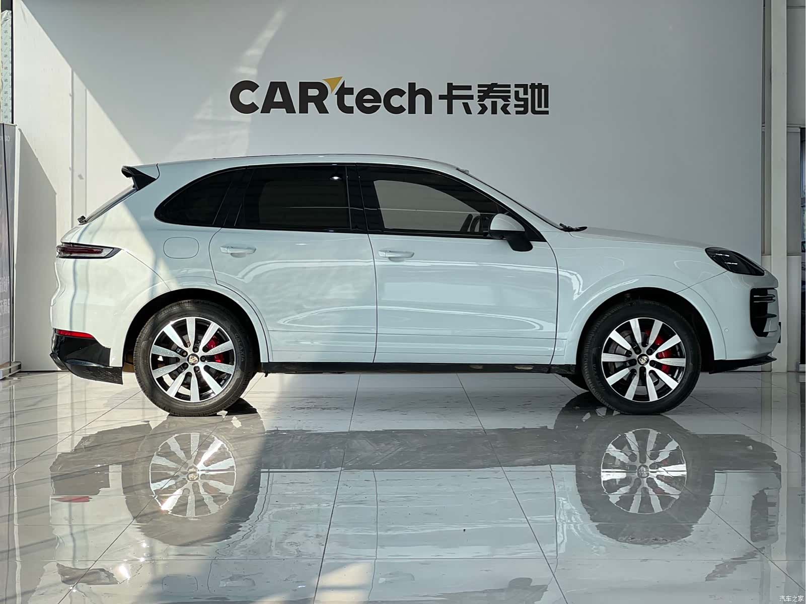 Porsche Cayenne, 2012 все фото