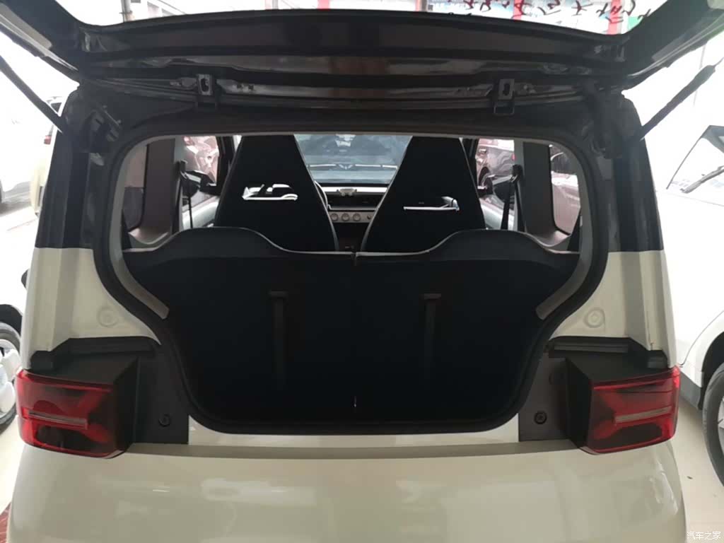 Wuling MINIEV, 2022 19