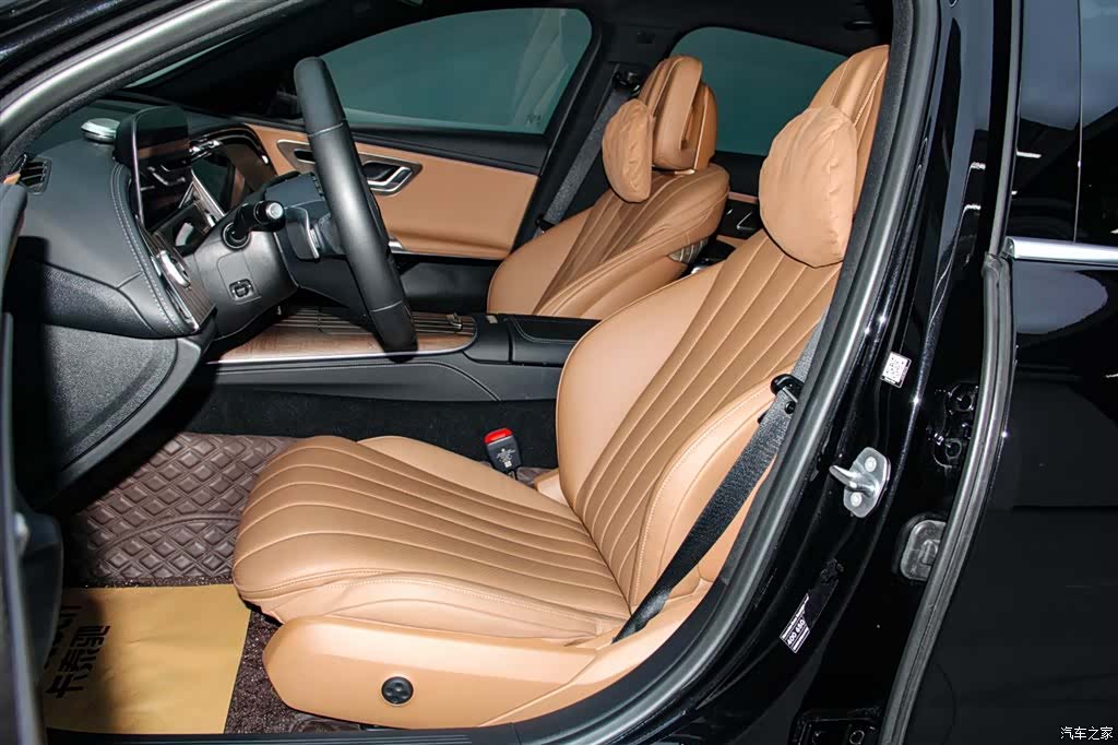 Mercedes-Benz E-Class, 2024 23