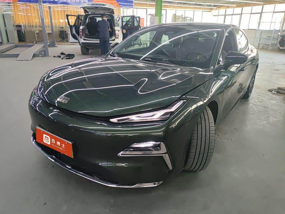 Geely Galaxy Starshine 8