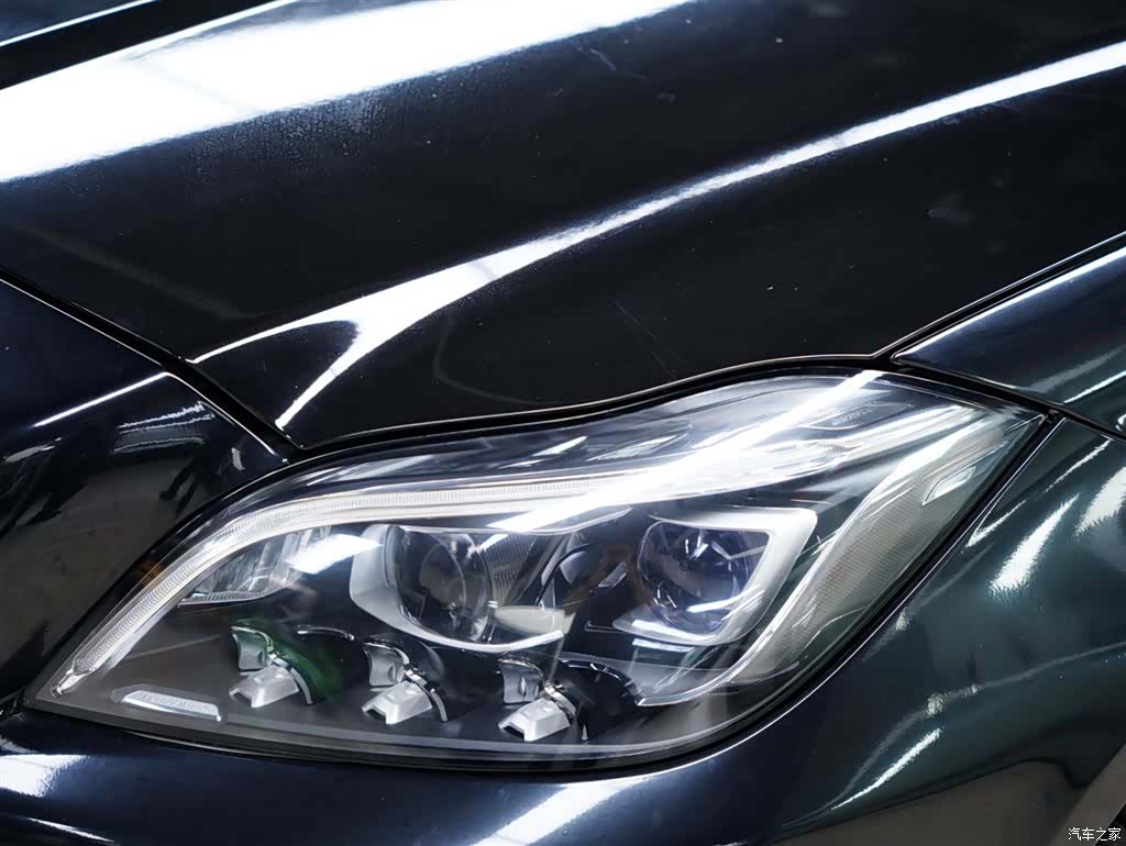 Mercedes-Benz CLS, 2018 17