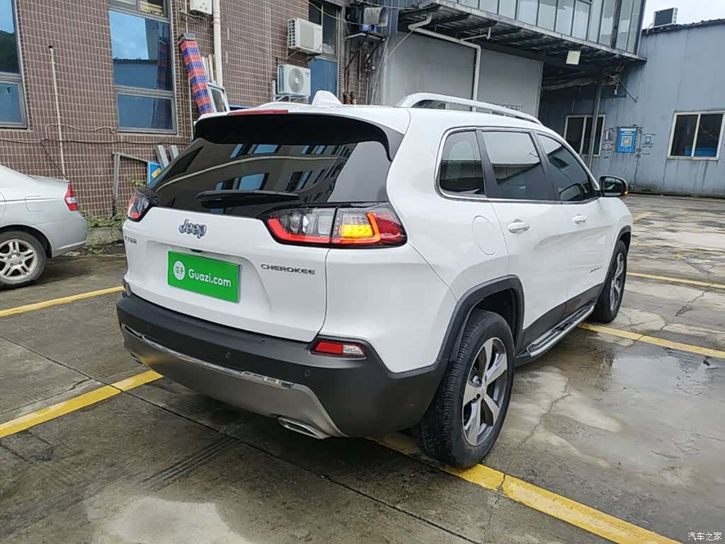 Jeep Cherokee, 2021 7