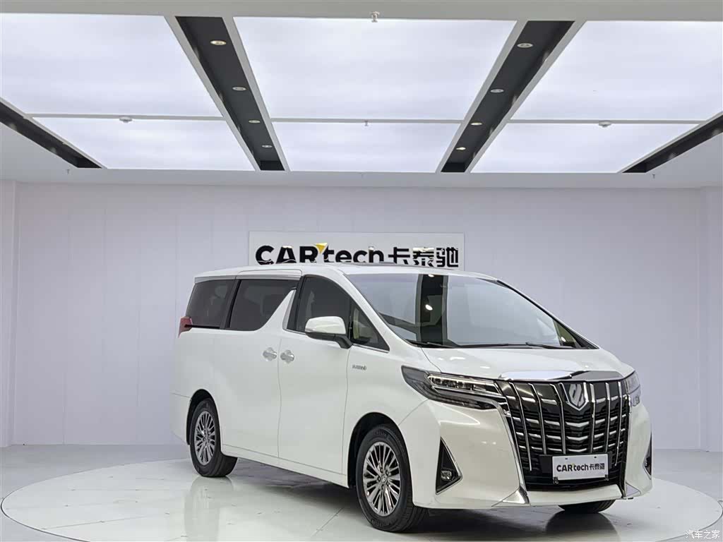 Toyota Alphard, 2020 все фото