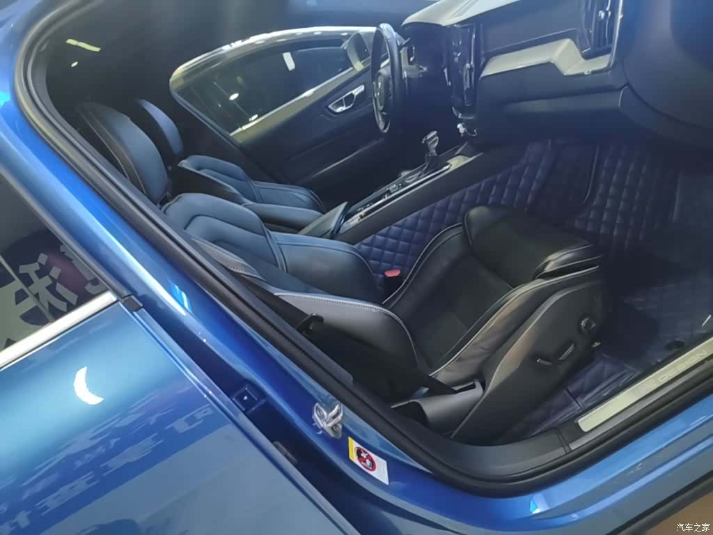 Volvo XC60, 2018 25