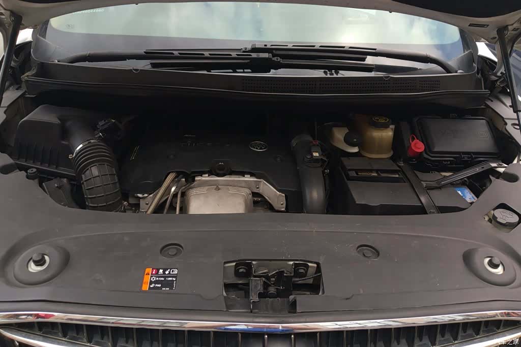 Buick GL8, 2017 10