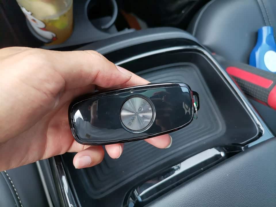 Roewe iMAX8