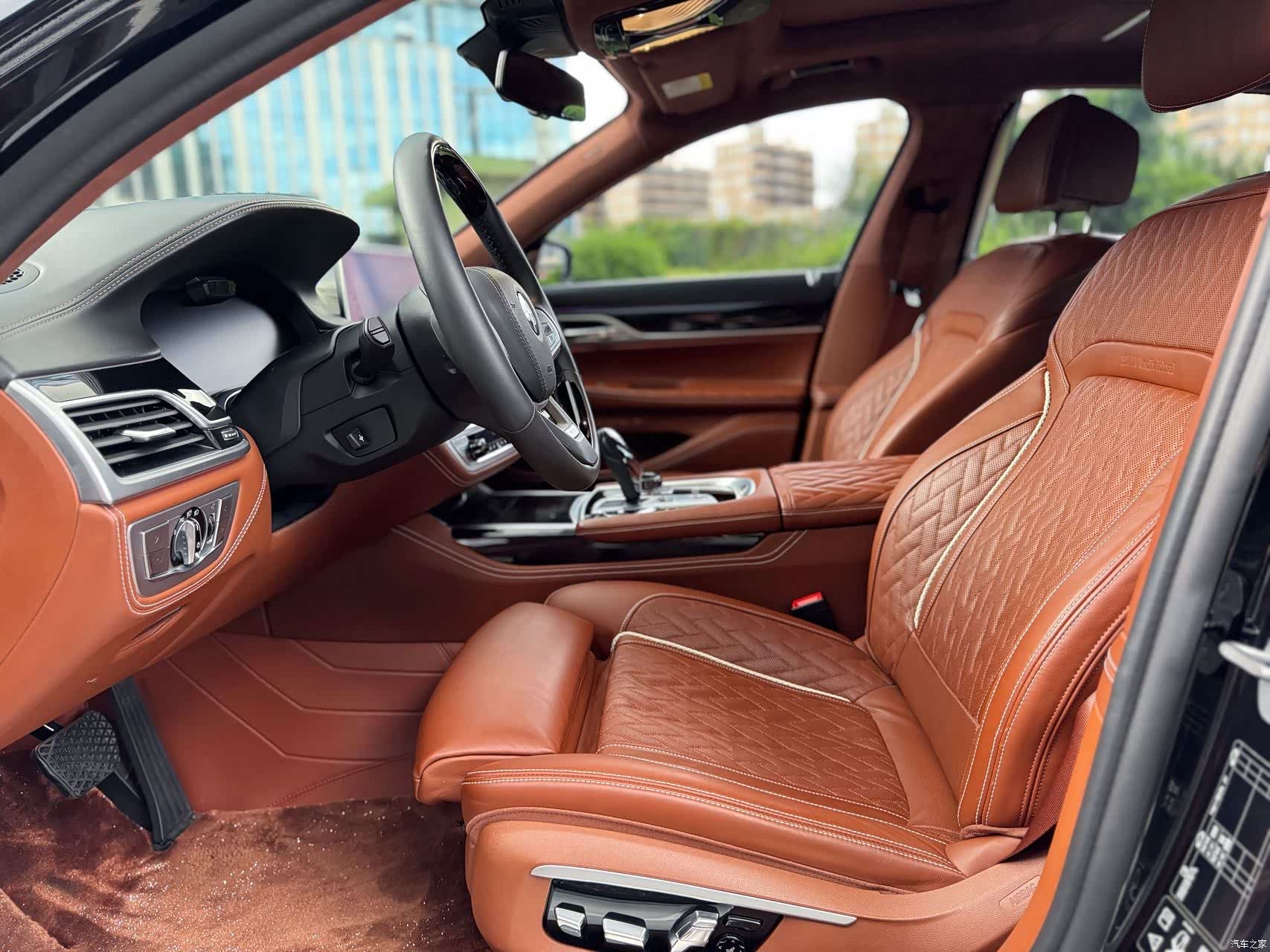 BMW 7 Series, 2019 все фото