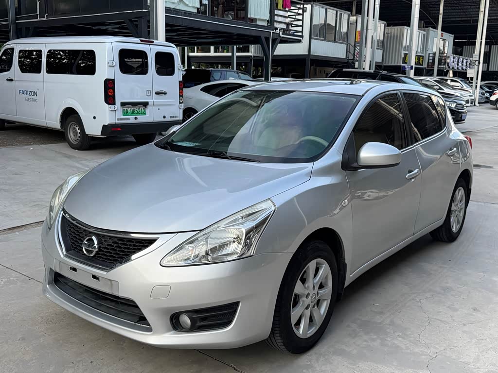 Nissan TIIDA