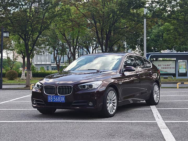 BMW 5 Series GT 2015 535i Leading