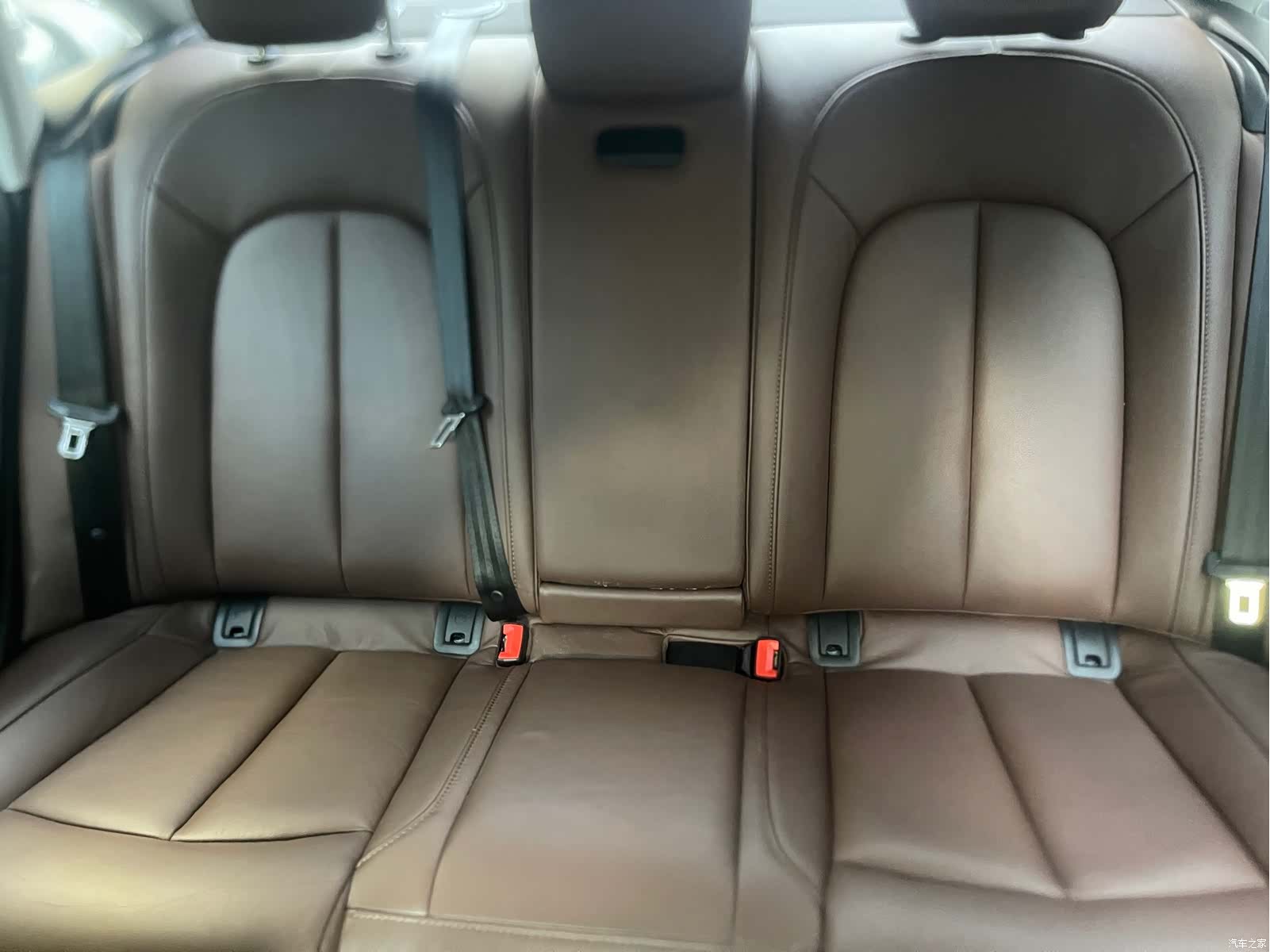 Audi A6L, 2015 12