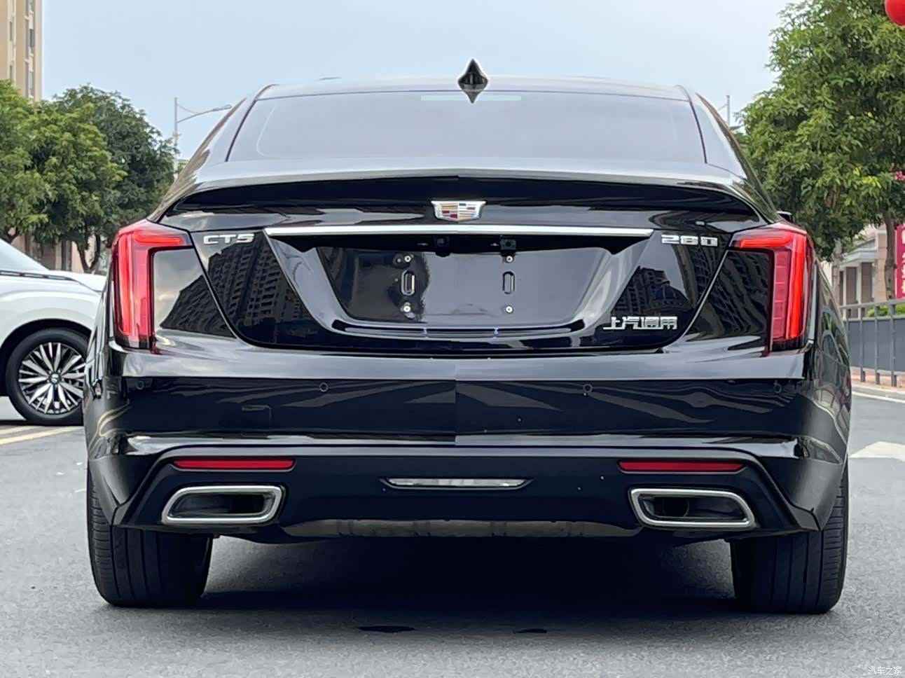 Cadillac CT5, 2022 все фото