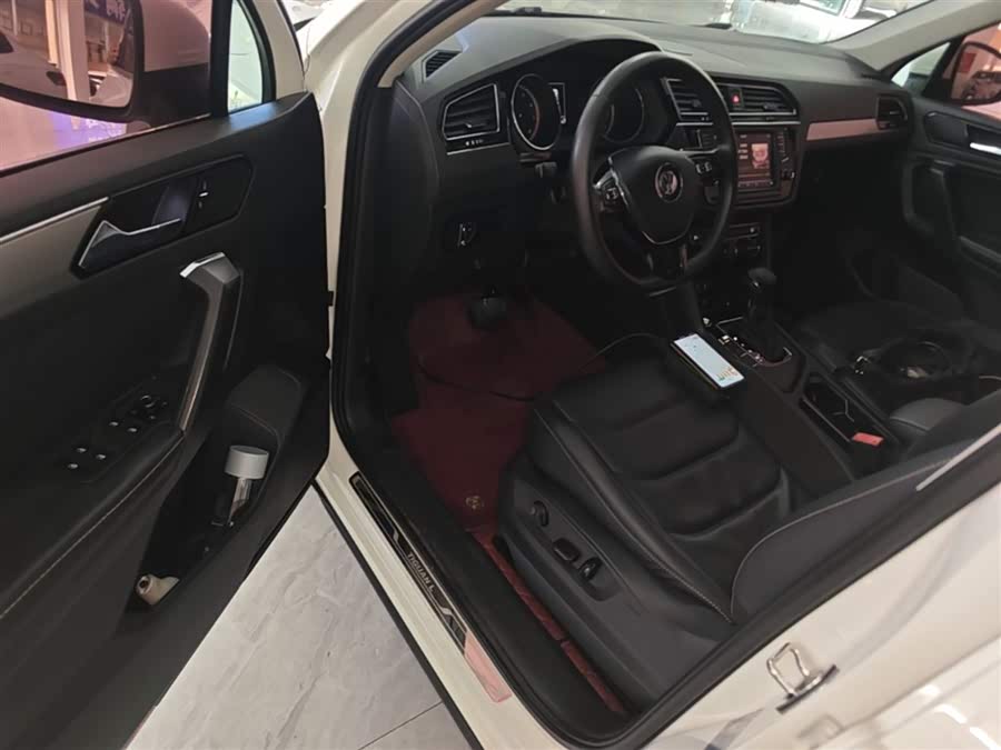 Volkswagen Tiguan L 2018, фото 16
