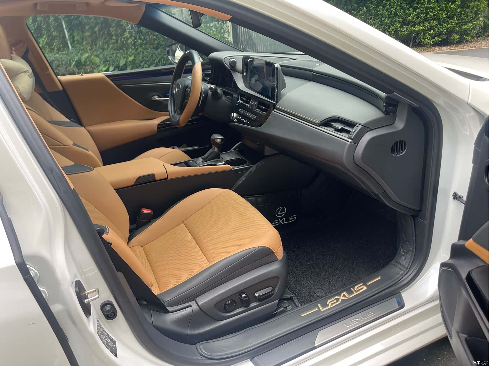 Lexus ES, 2024 17