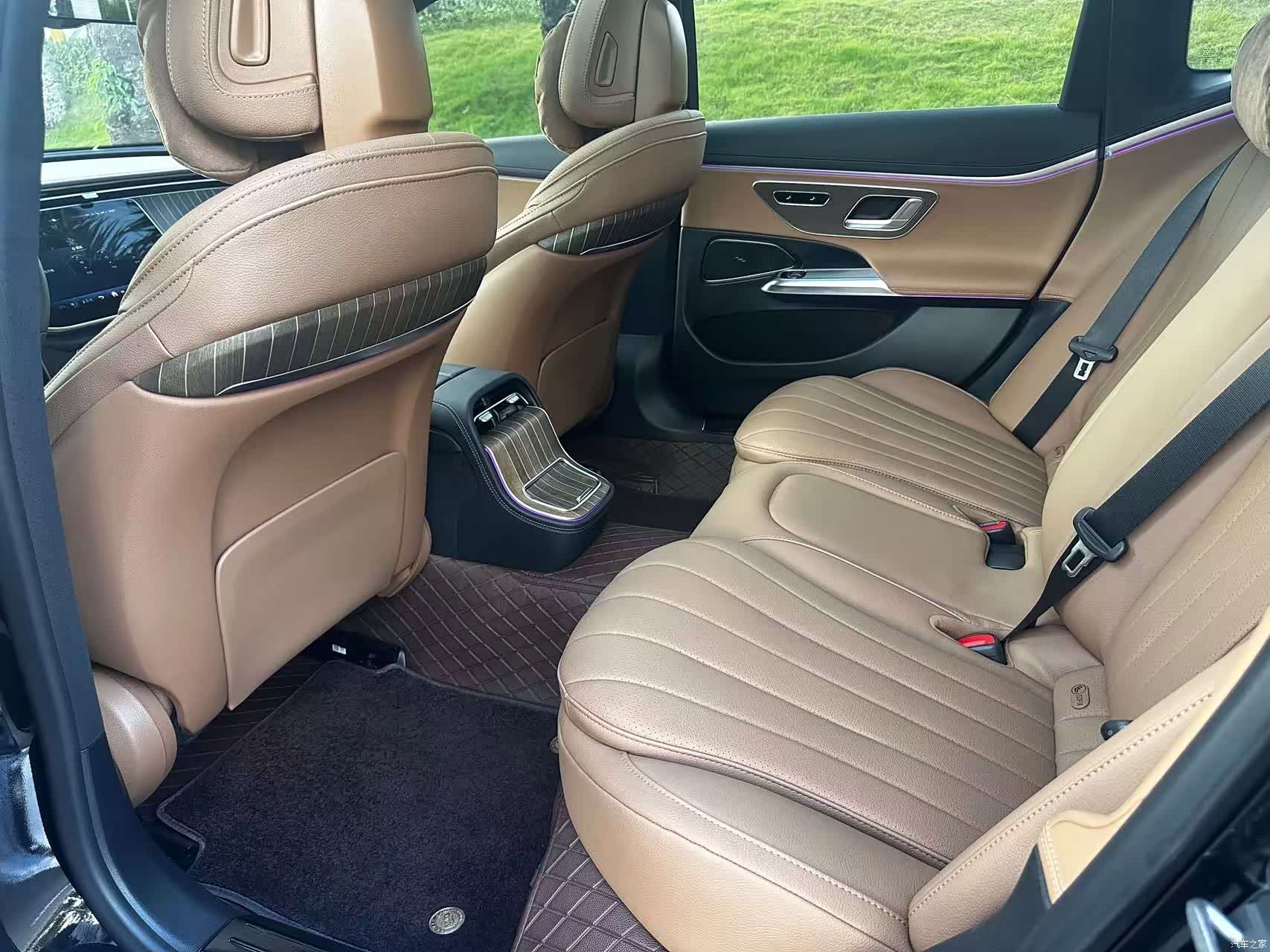 Mercedes-Benz E-Class, 2025 6