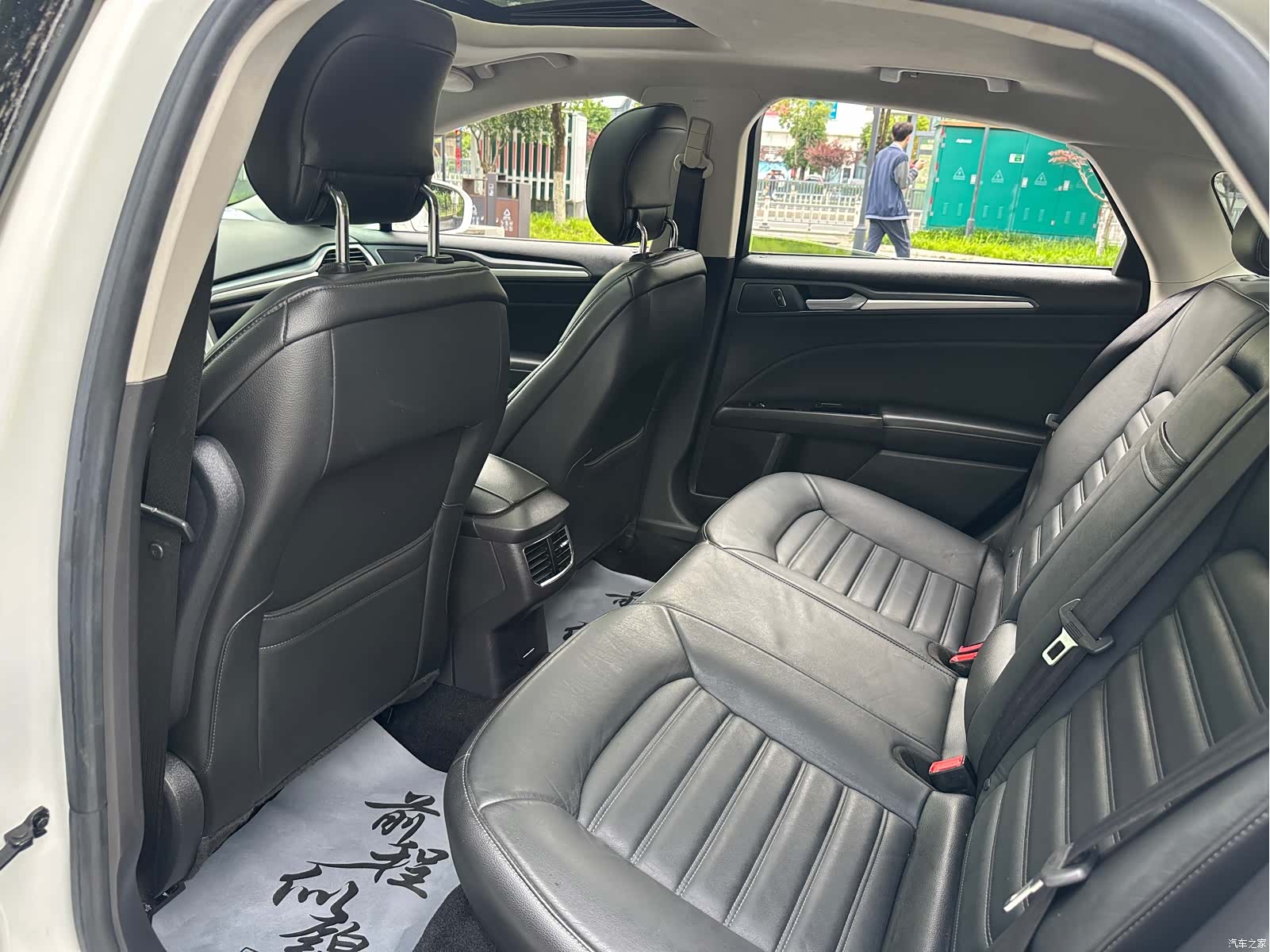 Ford Mondeo, 2015 11