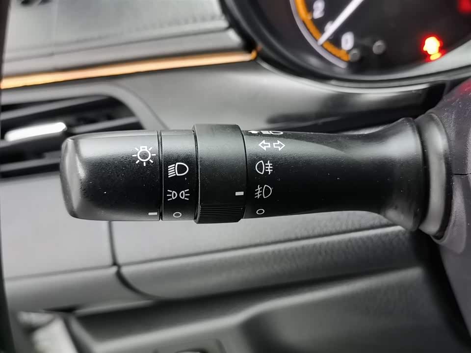 Toyota YARiS L Zhixuan